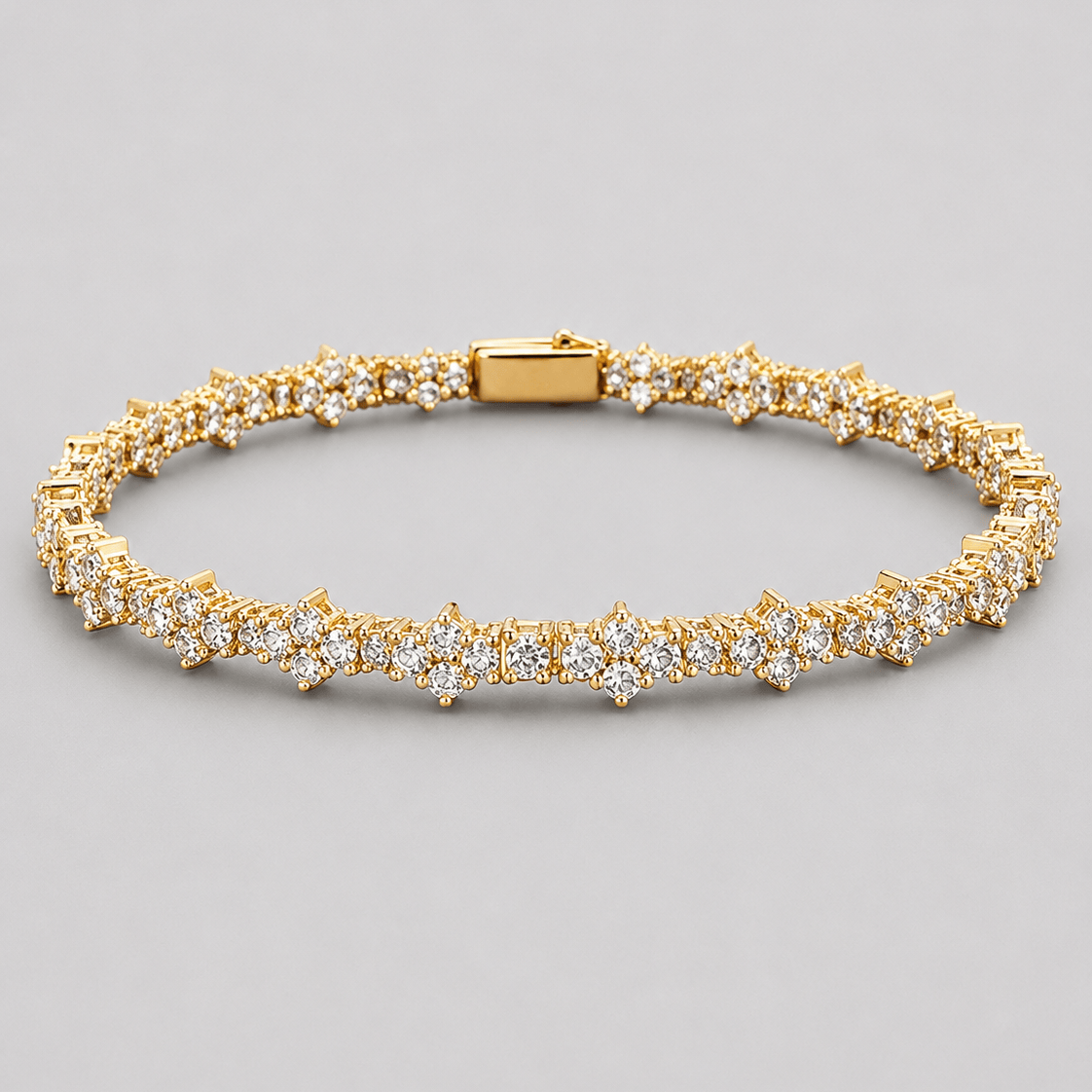 18k Gold Diamond Cluster Bracelet